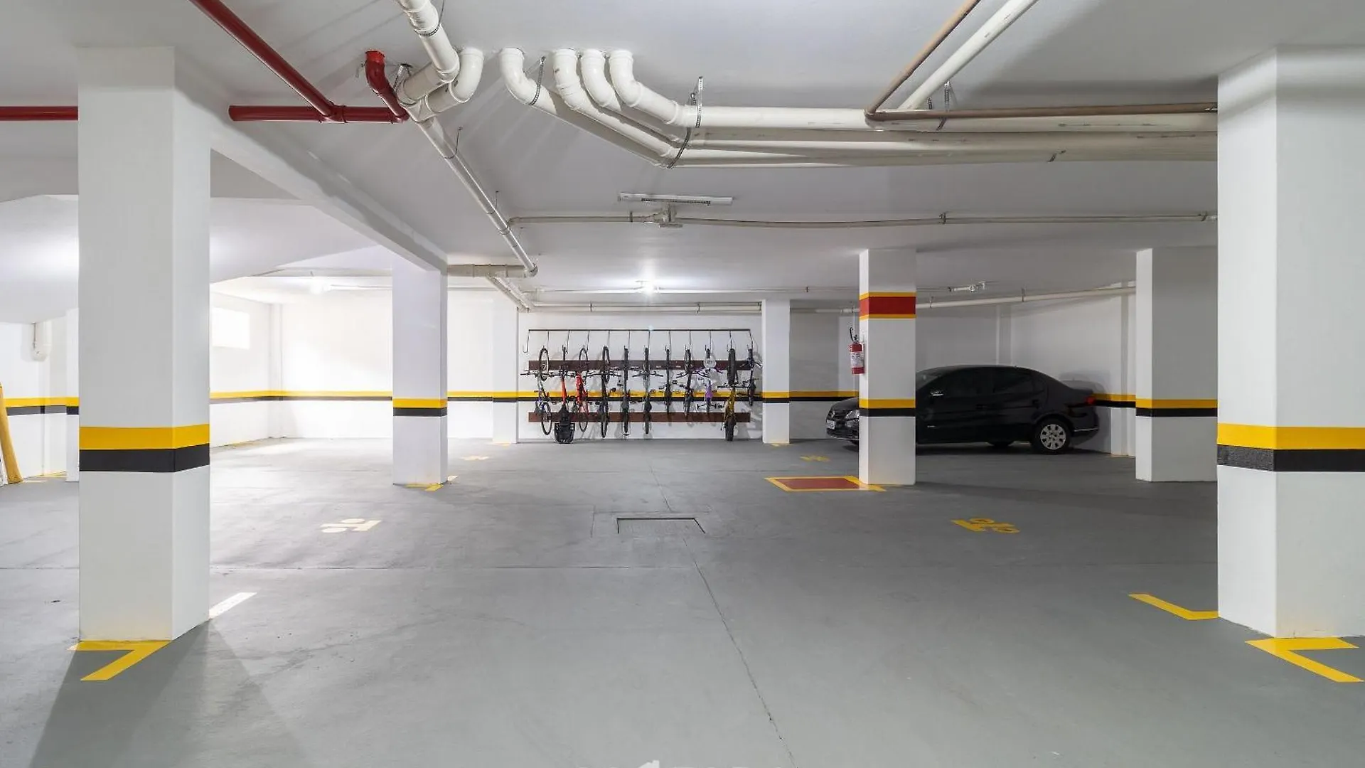 Apto Amplo E Confortavel No Open Shopping Ccb103 Florianópolis Brazylia
